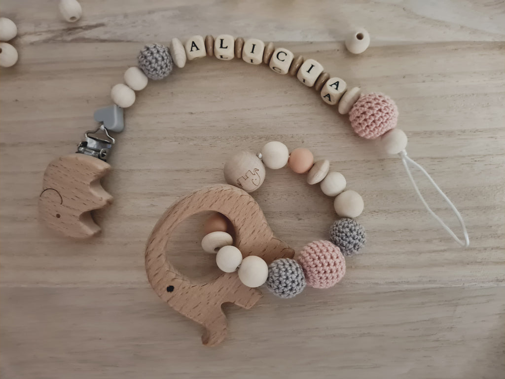 BeautifulGifts - Schnullerkette mit Name Elefant , Hellgrau und Apricot/Peachy