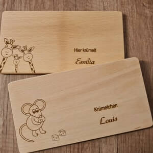 BeautifulGifts - Holzbrett mit Gravur, Frühstücksbrettchen Kinder, Schneidebrett, Brett Giraffe | Maus, Personalisiertes Geschenk Baby,Vesperbrett Kinder