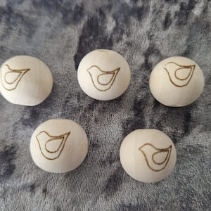 BeautifulGifts  - Holzperlen mit Gravur | Vogel | Möwe | Engraved Wood pearls |