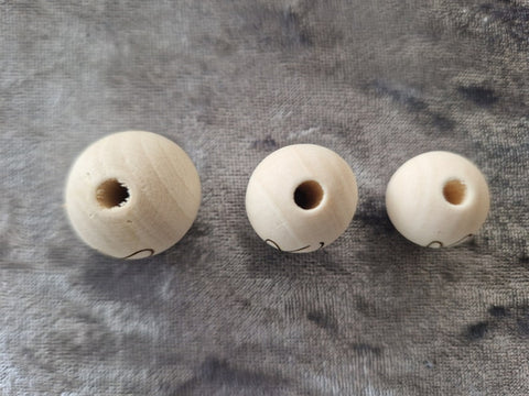 BeautifulGifts - Holzperlen mit Gravur | Herz | Engraved Wood pearls | Makramee Perlen