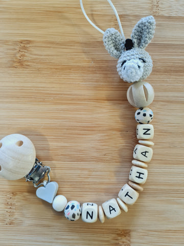 BeautifulGifts - Schnullerkette mit Namen und einem einzigartigen Esel, Hellgrau und Terazzo, Mädchen, Jungen